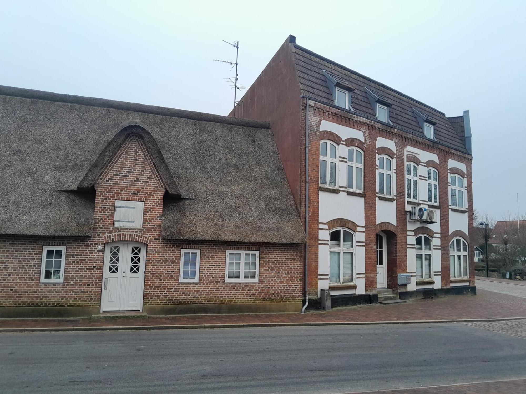 Apartment Mit 2 Zimmern Und Balkon Im Herzen Von Hoyer Højer Zewnętrze zdjęcie